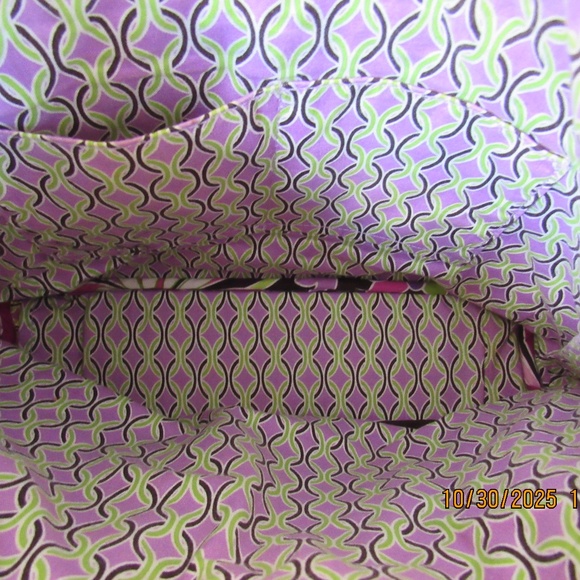 Vera Bradley Quilted Multi Colored Floral Pattern Shoulder Bag - Picture 7 of 11